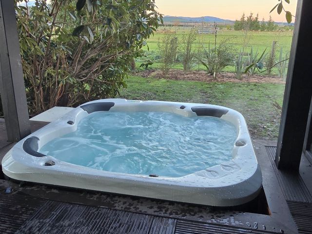 Hot tub